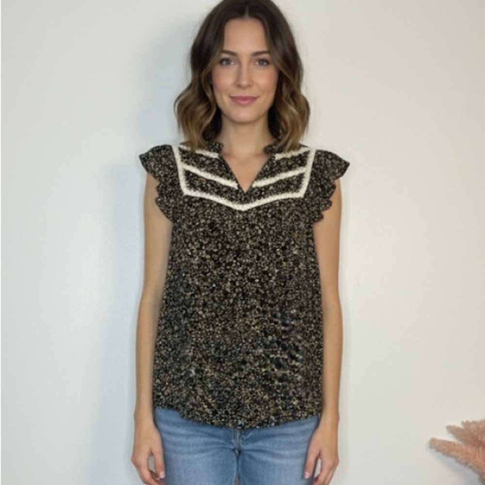 Stanton Floral Crochet Lace Ruffle Sleeveless Top Small